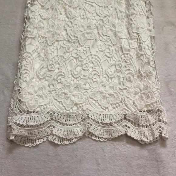 White, lacy, off the shoulder dress - Picture 4 of 4